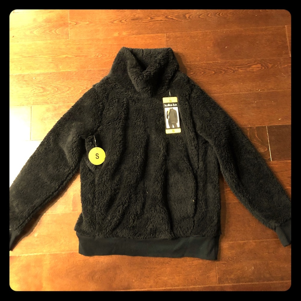 Black Lukka Lux faux fur pullover - NWT